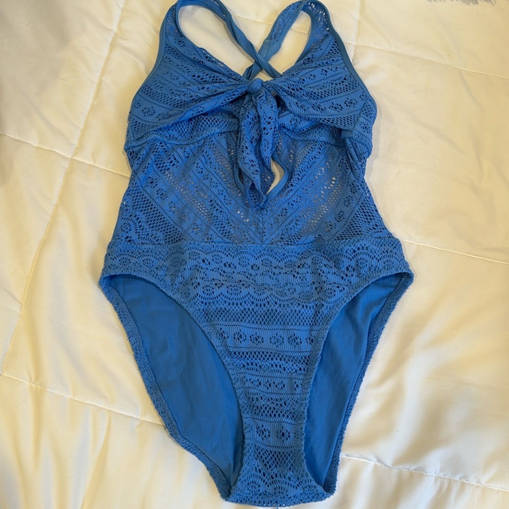 Gently used Becca Swimsuit Med Blue